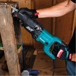 Scie sabre Makita 1510W